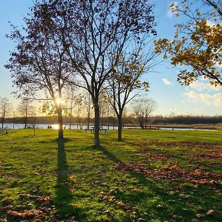 Lakeside Modern Minimalist Freeparking Apartament Järvenpää
