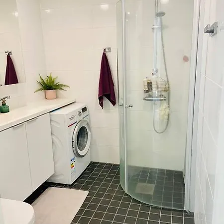 Lakeside Modern Minimalist Freeparking Apartament *