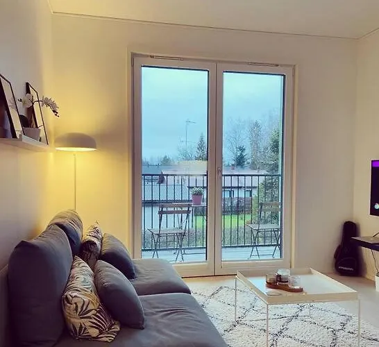 Lakeside Modern Minimalist Freeparking דירה *