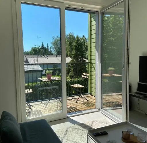 Lakeside Modern Minimalist Freeparking דירה